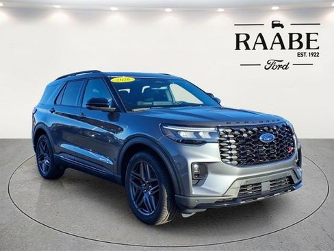 Used 2026 Ford Explorer ST image 1