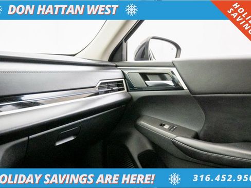 Used 2022 Mitsubishi Outlander SE image 14