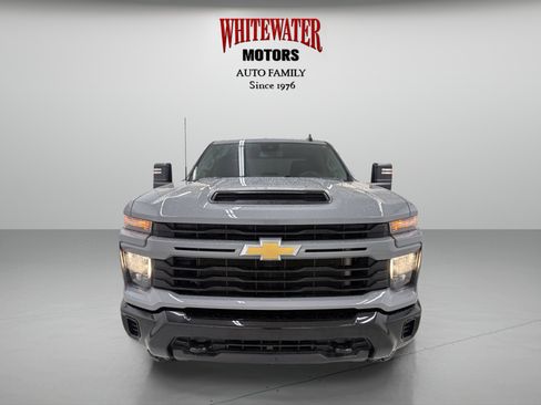 Used 2024 Chevrolet Silverado 2500 Custom w/ Custom Value Package AWD/4WD image 6
