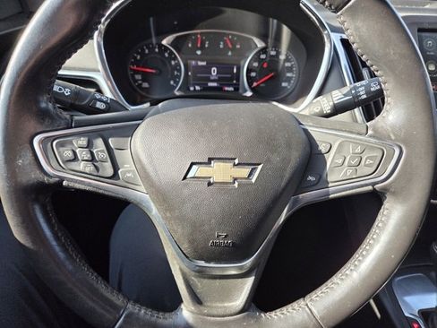 Used 2019 Chevrolet Equinox LT w/ Driver Convenience Package image 14