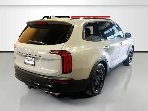Used 2022 Kia Telluride EX w/ EX Premium Package image 7