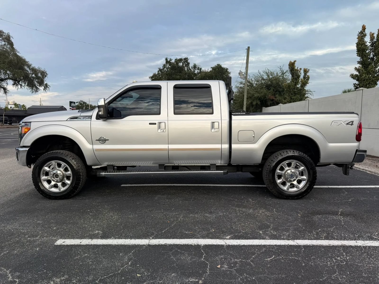 Used 2014 Ford F350 Lariat w/ Lariat Ultimate Package AWD/4WD image 10