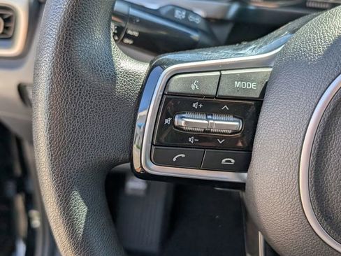 Used 2023 Kia Sorento LX image 33