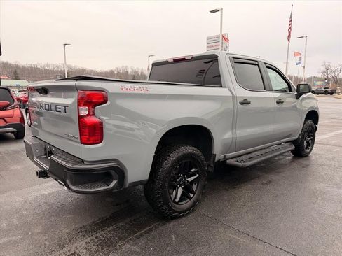 Used 2025 Chevrolet Silverado 1500 Custom Trail Boss w/ LPO, Dark Essentials Package image 4