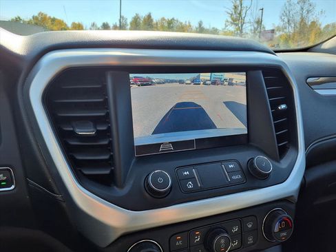 Used 2022 GMC Acadia SLE w/ Driver Convenience Package image 23