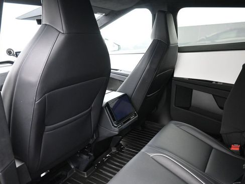 Used 2024 Tesla Cybertruck AWD Crew Cab image 3