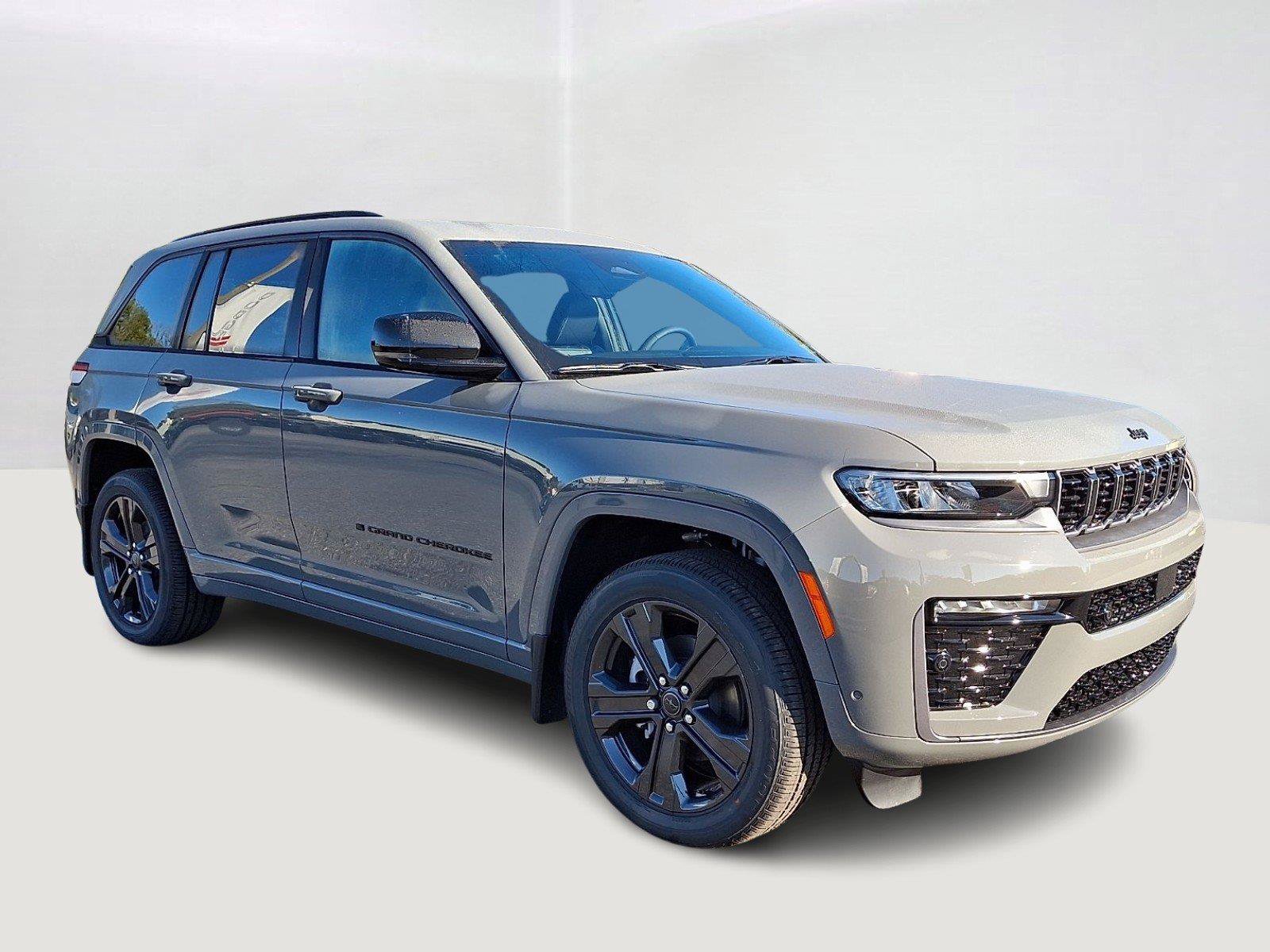 New 2027 Jeep Grand Cherokee Limited AWD/4WD image 2