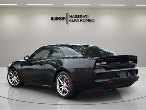 Used 2024 Dodge Charger Daytona Scat Pack w/ Plus Group AWD/4WD image 3