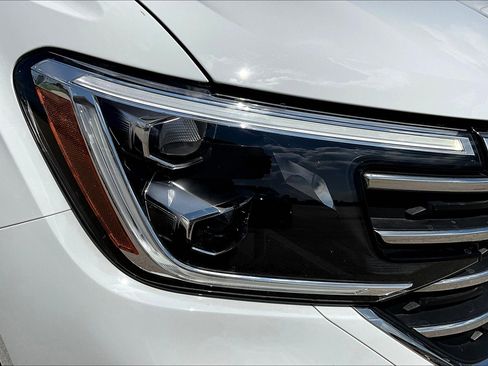 Used 2024 Volkswagen Atlas SE image 27