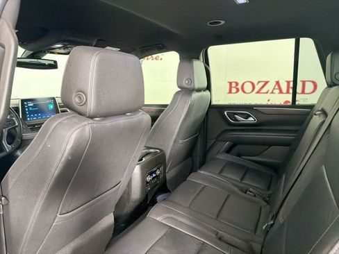 Used 2022 Chevrolet Tahoe Z71 w/ Luxury Package AWD/4WD image 14