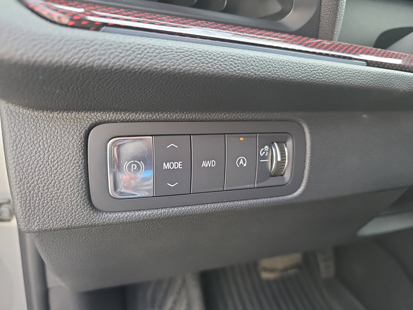 Used 2025 Chevrolet Traverse Z71 AWD/4WD image 7