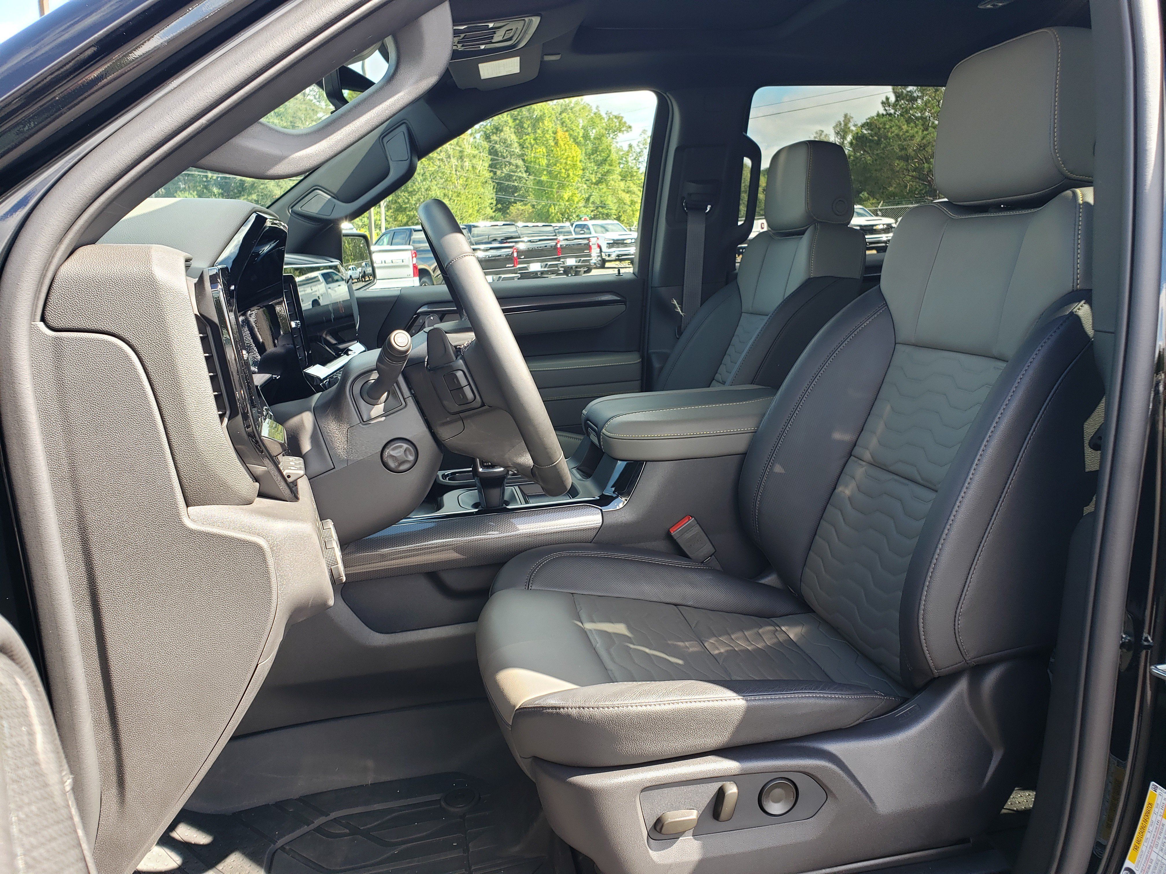 Used 2026 Chevrolet Silverado 1500 ZR2 w/ LPO, Dark Essentials Package AWD/4WD image 30