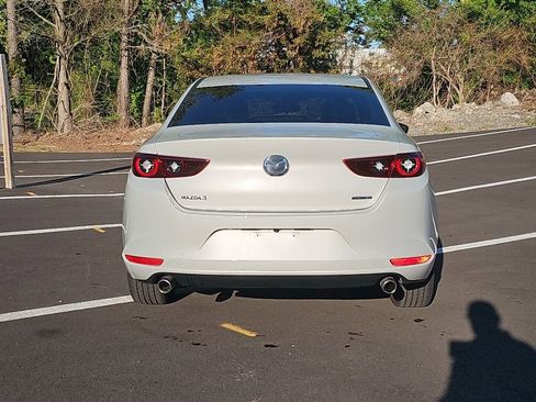 Used 2024 MAZDA MAZDA3 s FWD image 6