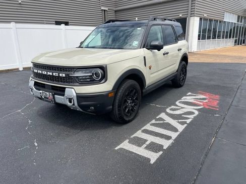 Certified 2025 Ford Bronco Sport Badlands w/ Badlands Tech Package AWD/4WD image 1