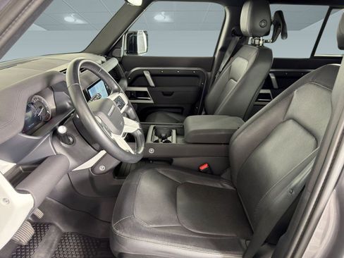 Used 2023 Land Rover Defender 110 X-Dynamic SE image 5