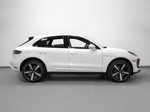New 2026 Porsche Macan image 13