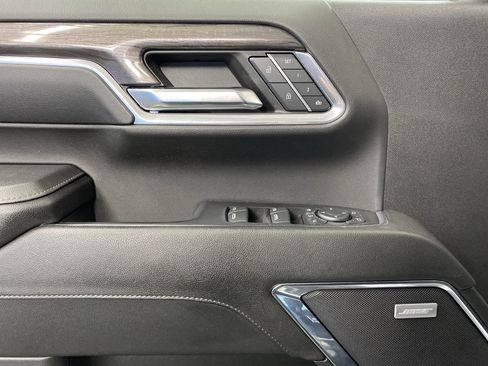 Used 2024 Chevrolet Silverado 2500 LTZ w/ LTZ Convenience Package image 10