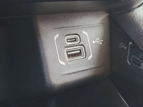 Used 2026 Jeep Compass Latitude image 31