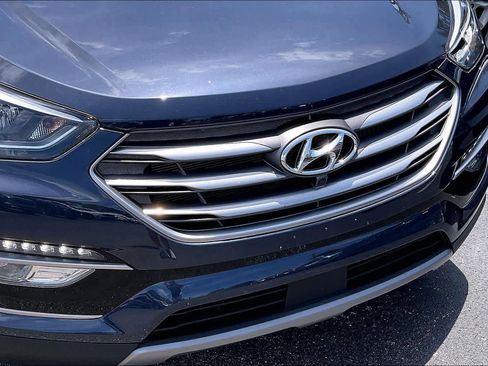 Used 2017 Hyundai Santa Fe Sport w/ 2.0T Ultimate Tech Package 05 AWD/4WD image 29
