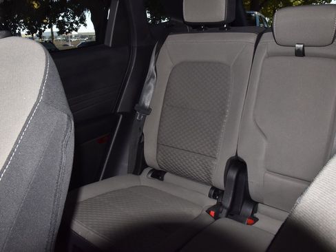 Used 2022 Ford Escape SE w/ SE Sport Appearance Package image 19