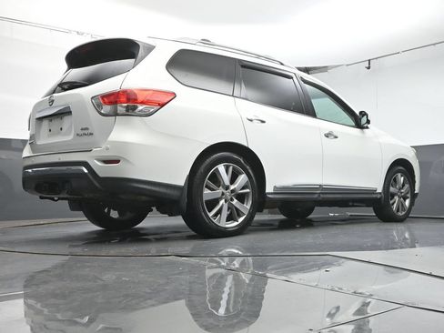 Used 2014 Nissan Pathfinder Platinum w/ Platinum Premium Package AWD/4WD image 39