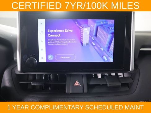Used 2025 Toyota RAV4 XLE AWD/4WD image 23