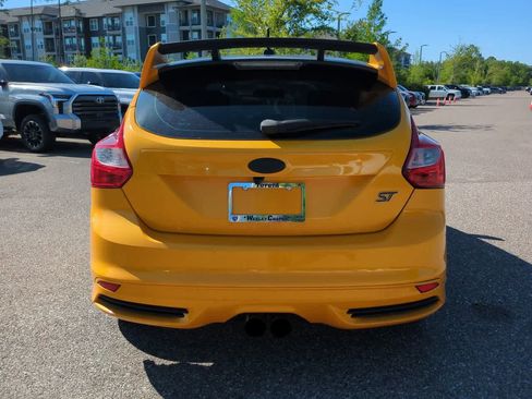 Used 2013 Ford Focus ST FWD image 5