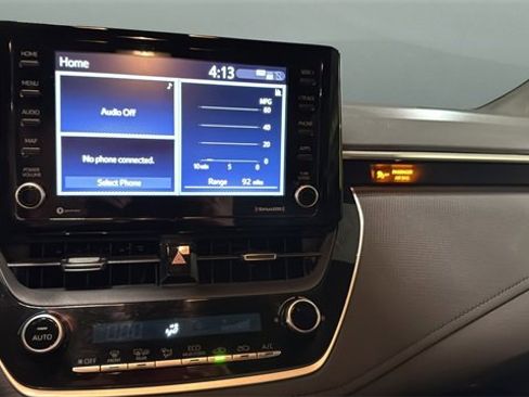 Used 2022 Toyota Corolla SE image 12