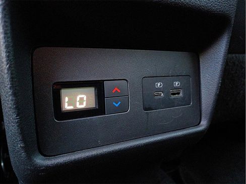 Used 2021 Nissan Rogue SL image 10