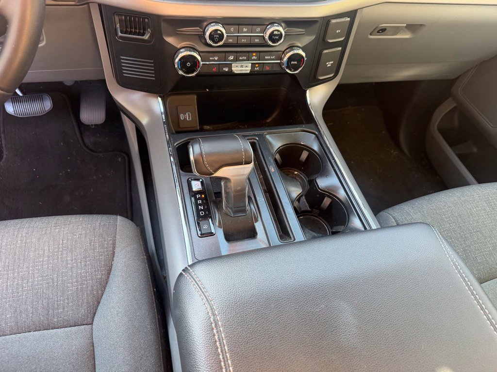 Used 2024 Ford F150 Lightning XLT AWD/4WD image 25