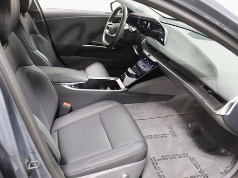 Used 2025 Lucid Air Pure image 35