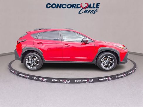 Used 2024 Subaru Crosstrek 2.0i Premium w/ Crosstrek Mirror Package AWD/4WD image 7