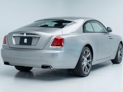Used 2017 Rolls-Royce Wraith Base image 3