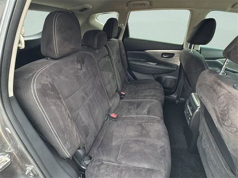 Used 2017 Nissan Murano SV image 14