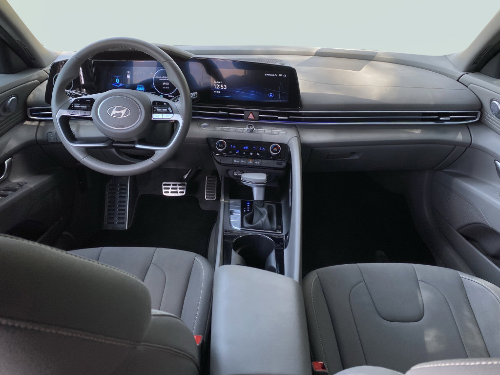 Certified 2026 Hyundai Elantra SEL FWD image 12