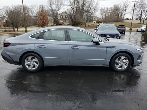 Used 2025 Hyundai Sonata SE image 8