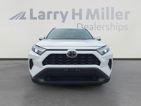 Used 2023 Toyota RAV4 XLE FWD image 8