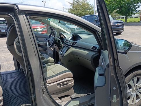 Used 2014 Honda Odyssey EX image 18