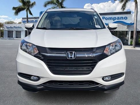 Used 2018 Honda HR-V EX-L image 2