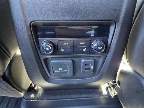 Used 2022 Buick Enclave Avenir w/ Avenir Technology Package AWD/4WD image 16