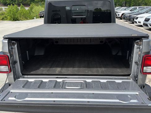 Used 2021 Jeep Gladiator Sport AWD/4WD image 23