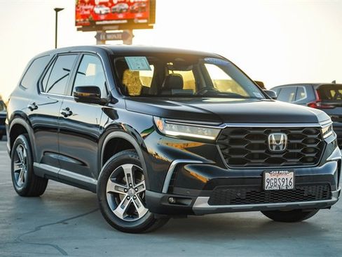 Used 2023 Honda Pilot EX-L image 2