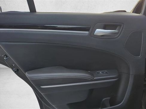 Used 2018 Chrysler 300 S w/ Beats Audio Group image 21