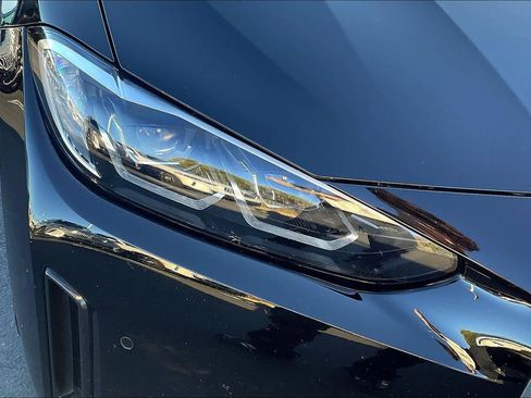 Used 2023 BMW i4 eDrive35 w/ Premium Package image 31