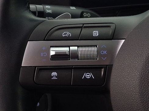 Used 2024 Hyundai Kona Limited AWD/4WD image 16
