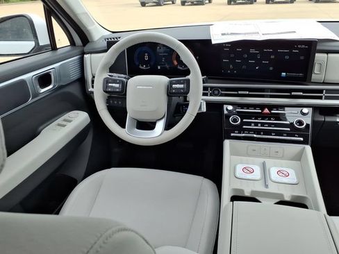 New 2026 Hyundai Santa Fe SE FWD image 4