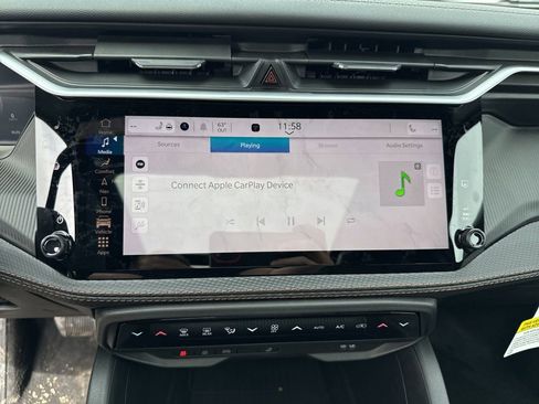 New 2026 Jeep Cherokee Overland image 12