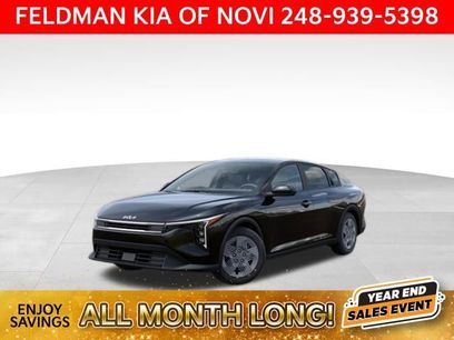 New 2025 Kia K4 LX