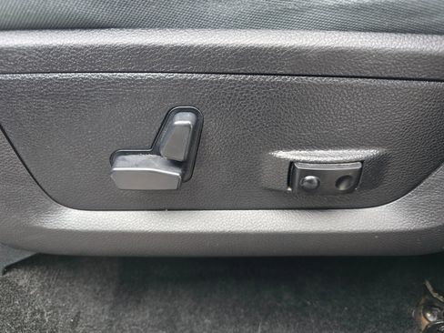 Used 2016 RAM 1500 Big Horn image 20