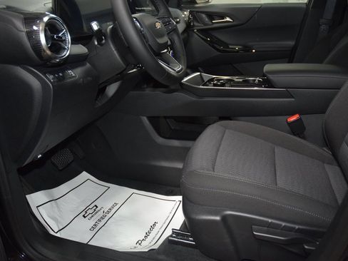 New 2026 Chevrolet Equinox LT image 35